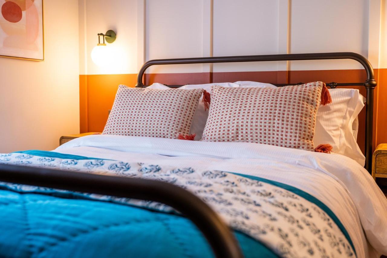 The Sheep And Penguin Hotel Wells Buitenkant foto