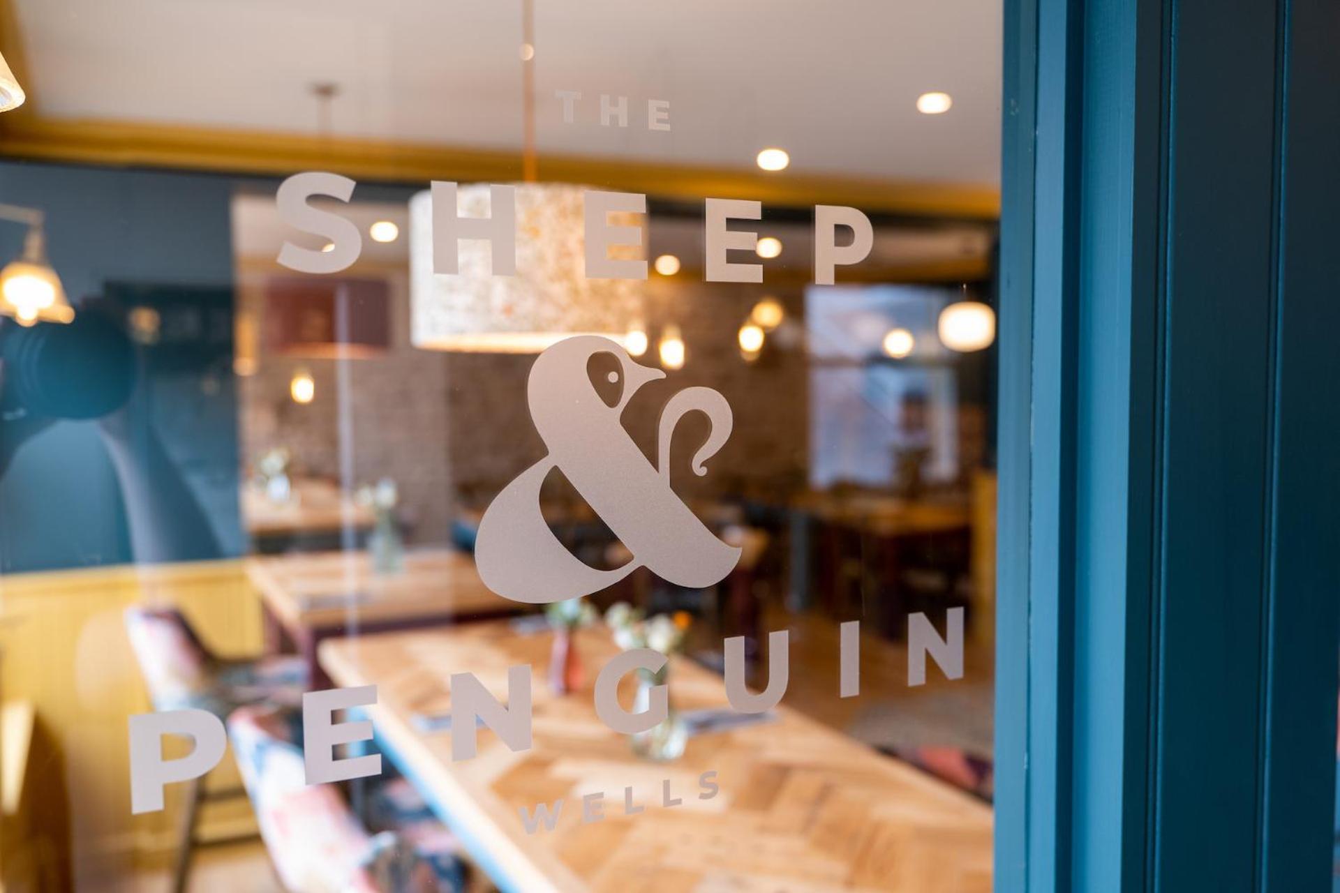 The Sheep And Penguin Hotel Wells Buitenkant foto